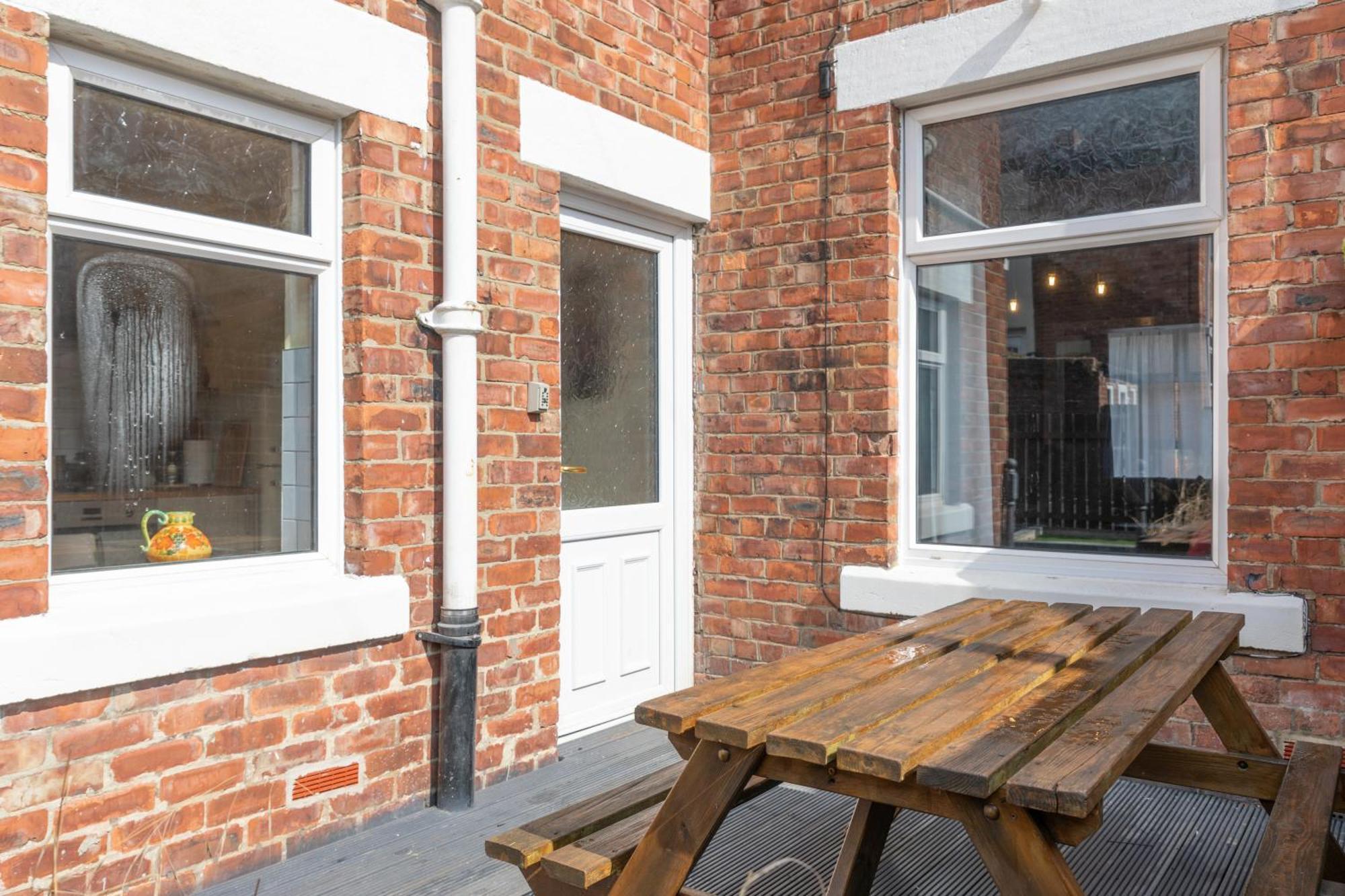 Characterful Terrace Retreat In County Durham - Sleeps 6 Apartment Stanley  Exterior photo